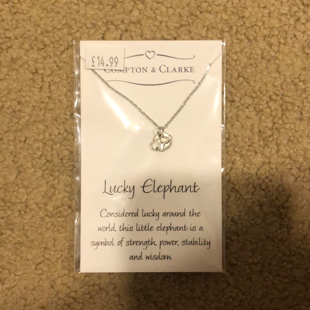 NWT Elephant Necklace